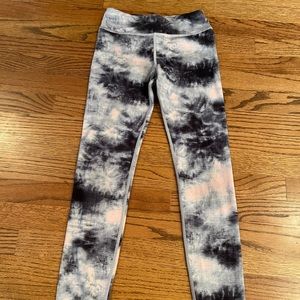 Athleta girl patterned leggings